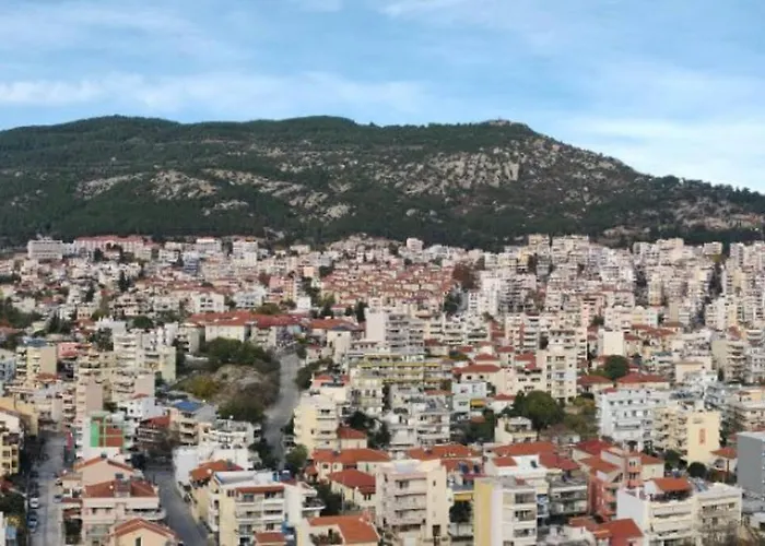 Finas Penthouse,Private Terrace,Great View,Mins From Sea